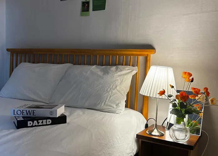 Lemonhill Apartment *
